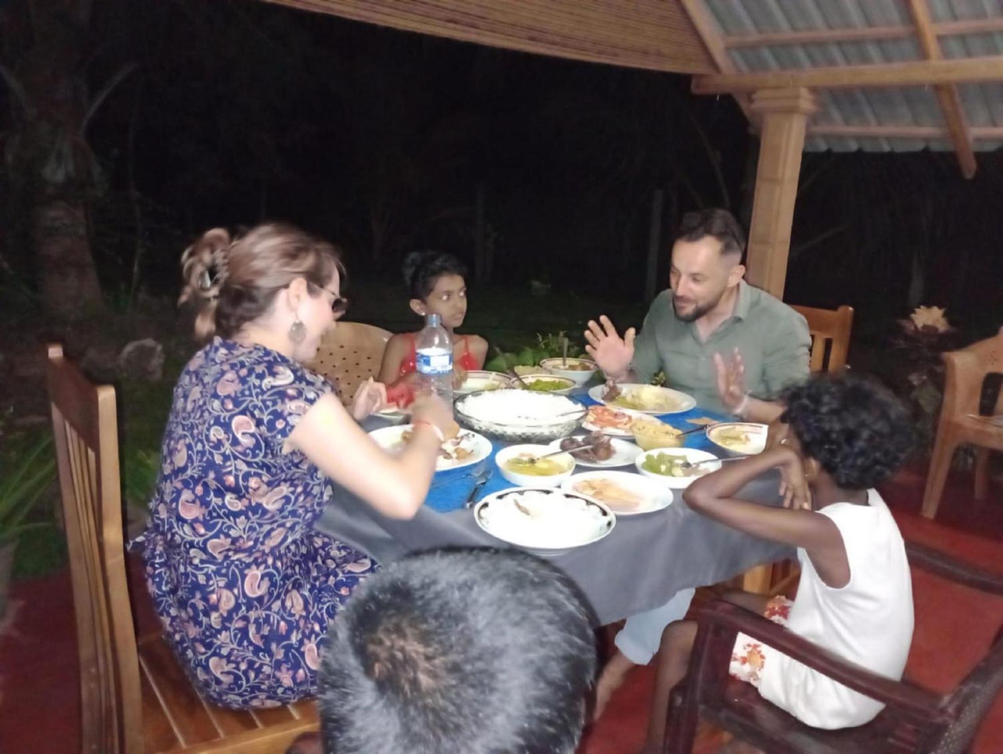 Jungle Eco Lodge & Safari Σιγκιρίγια Εξωτερικό φωτογραφία